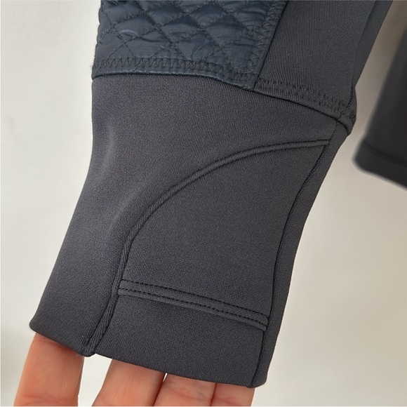 Athleta Rock Ridge Primaloft jacket - Picture 4 of 14